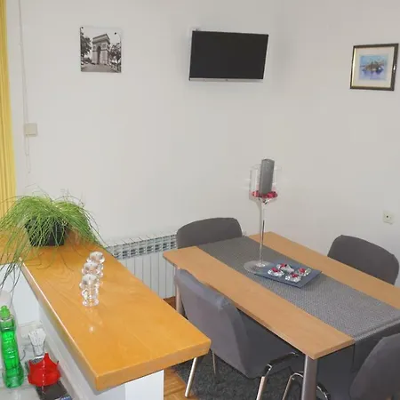 Apartamento Apartment M Mare